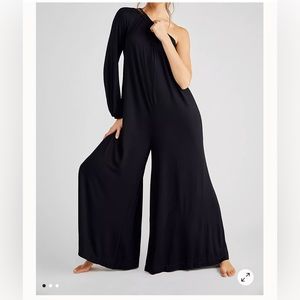 Free people one shoulder jumpsuit… NWT